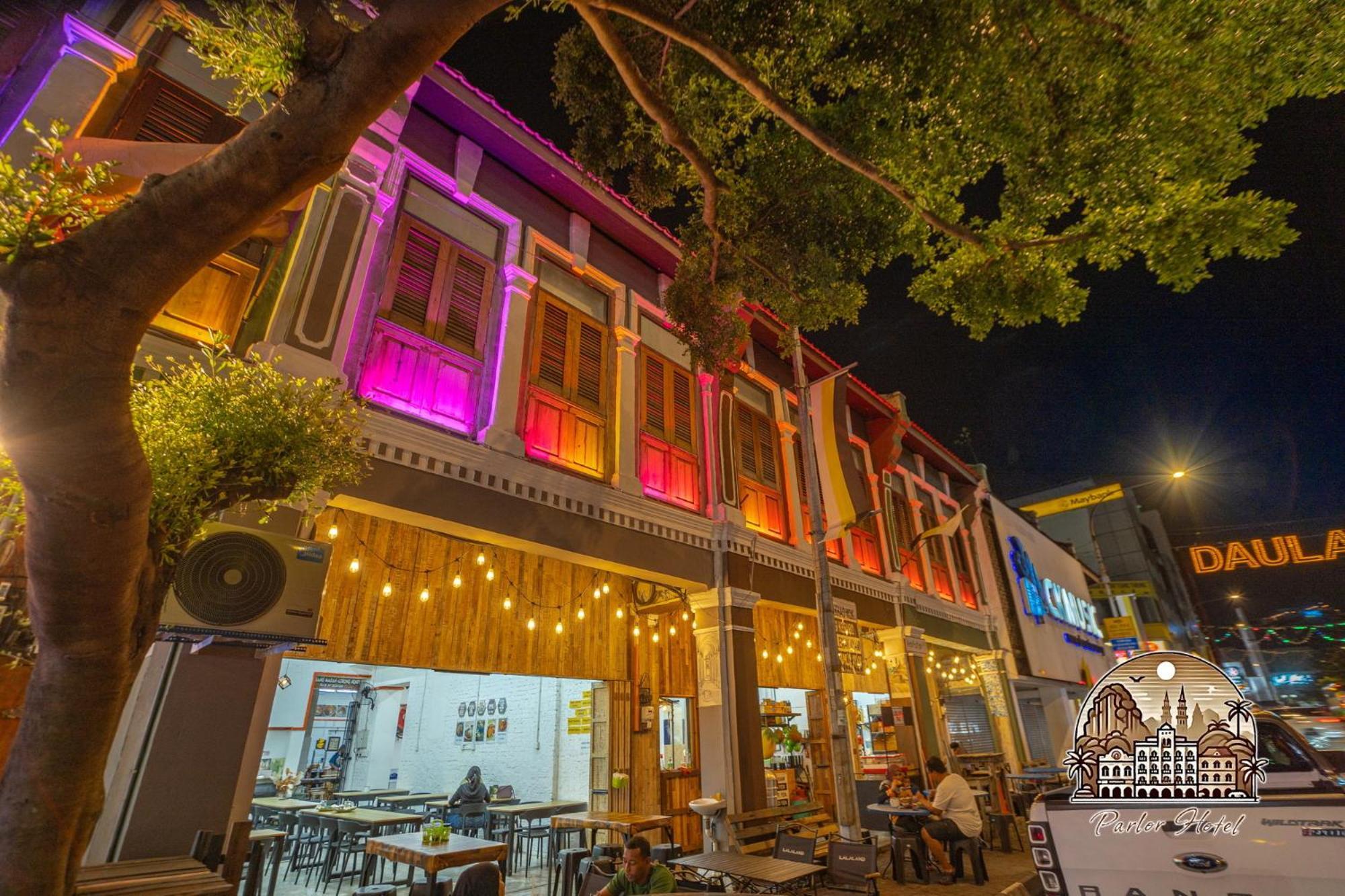איפוה Parlor Hotel מראה חיצוני תמונה