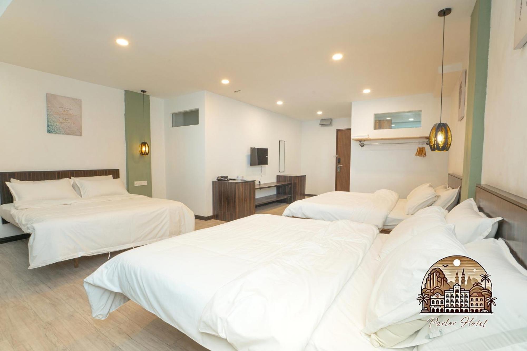 איפוה Parlor Hotel מראה חיצוני תמונה