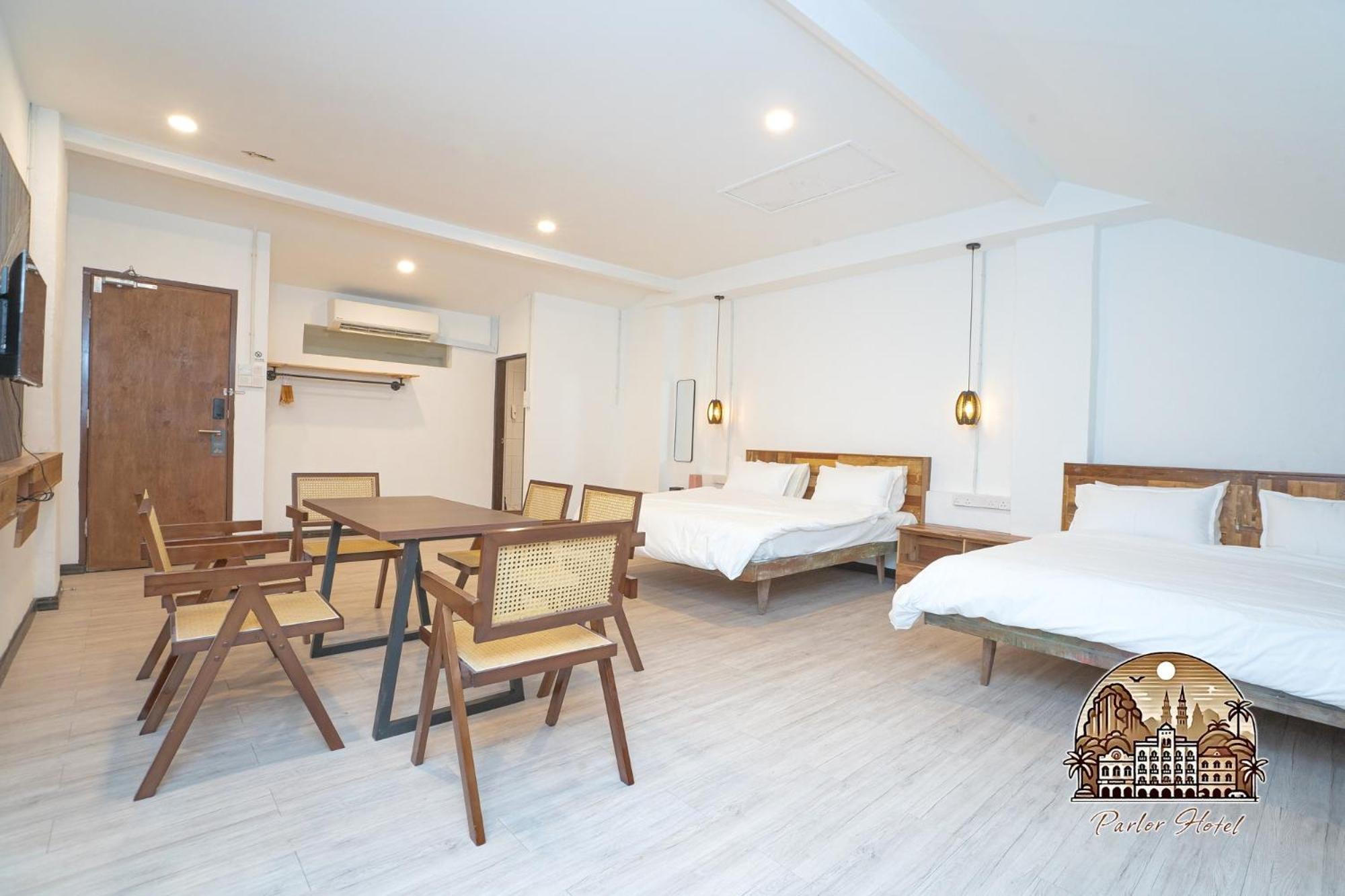 איפוה Parlor Hotel מראה חיצוני תמונה
