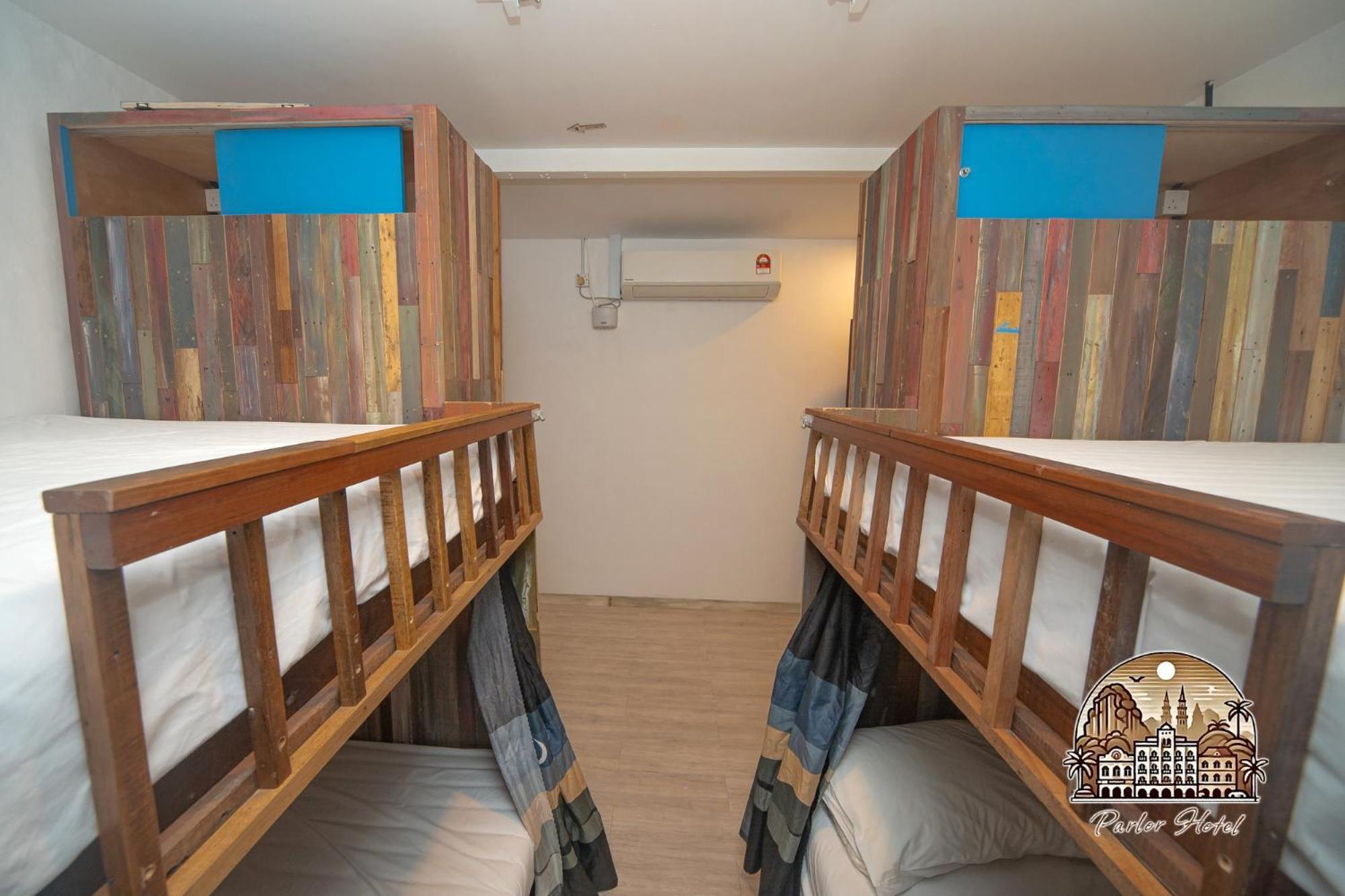 איפוה Parlor Hotel מראה חיצוני תמונה