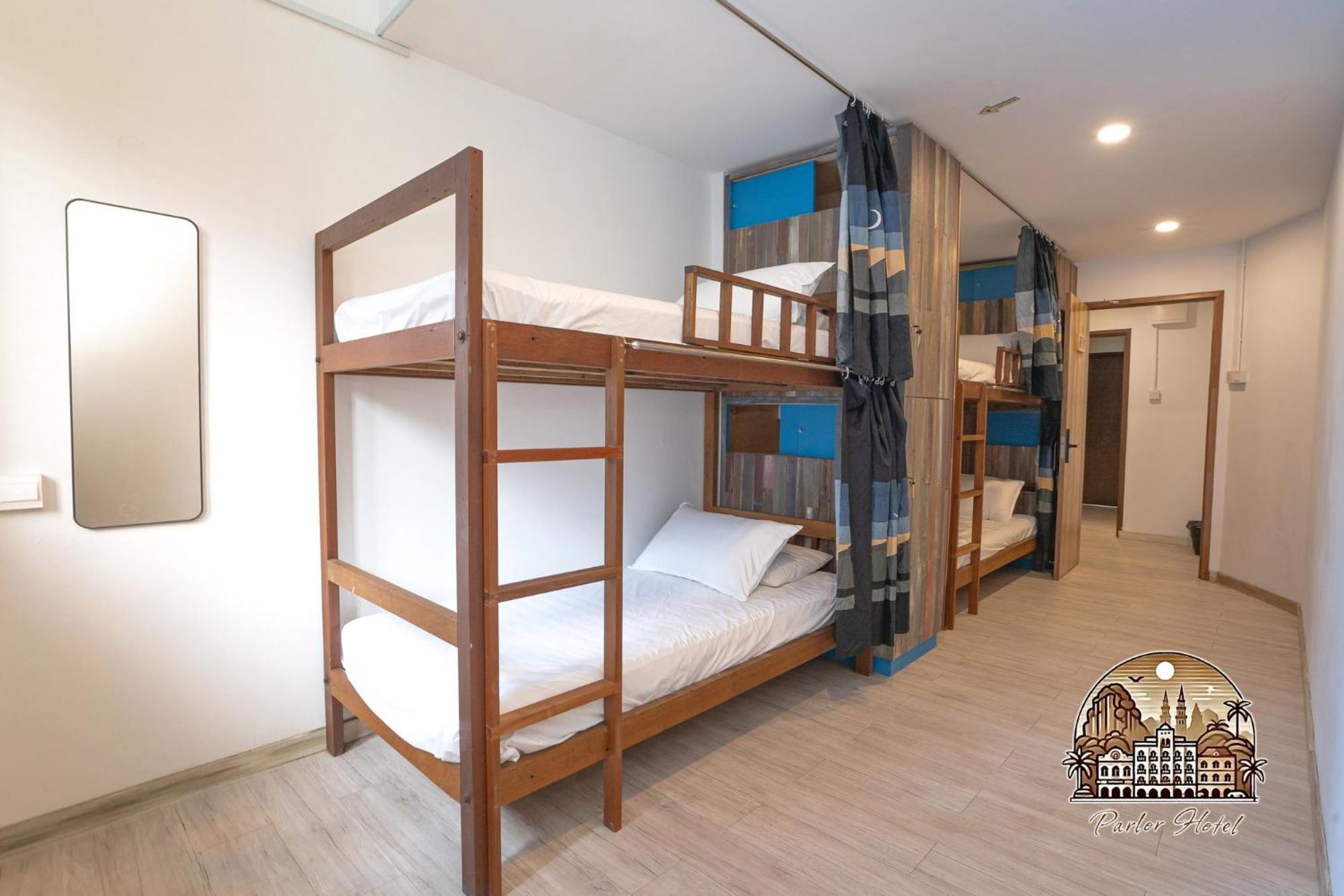 איפוה Parlor Hotel מראה חיצוני תמונה